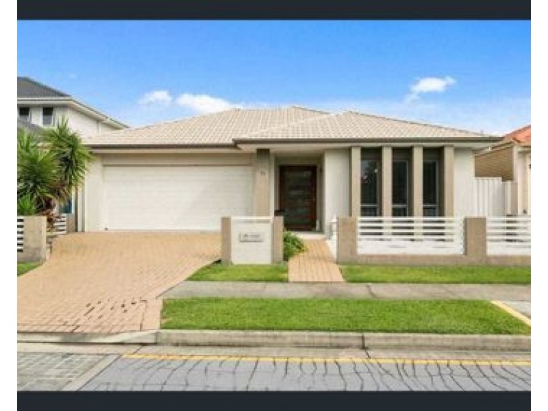 31 South Bay drive, Varsity Lakes QLD 4227
