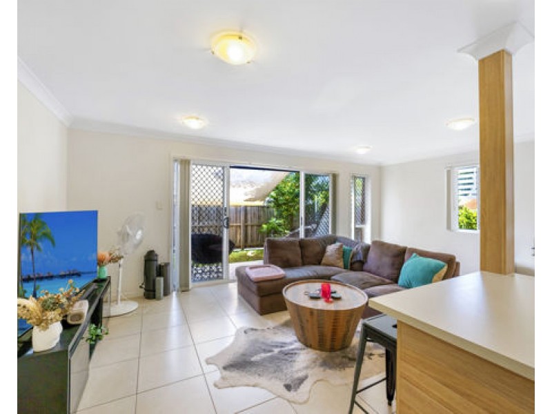 32/22 Yulia Street, Coombabah QLD 4216