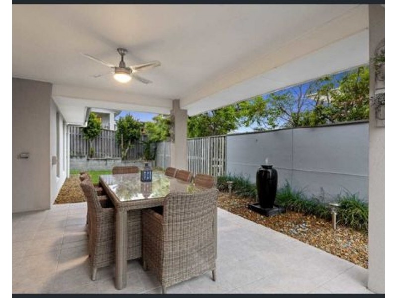 9 Everstar Street, Reedy Creek QLD 4227