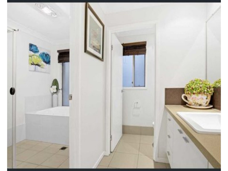 9 Everstar Street, Reedy Creek QLD 4227