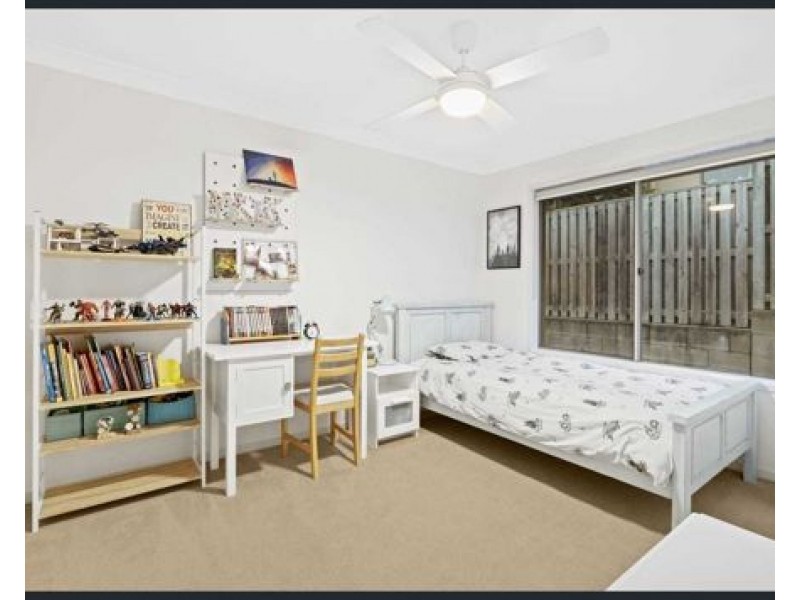 9 Everstar Street, Reedy Creek QLD 4227