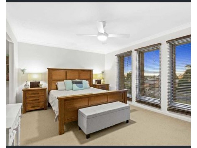 9 Everstar Street, Reedy Creek QLD 4227