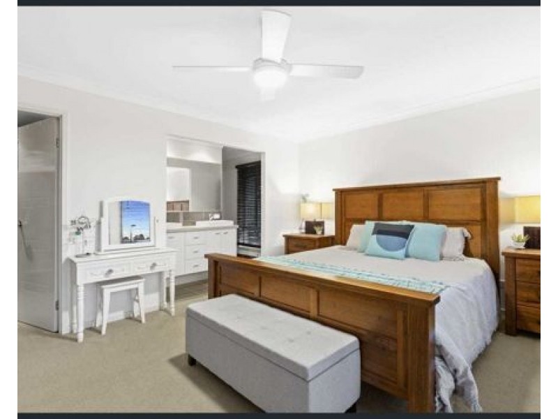 9 Everstar Street, Reedy Creek QLD 4227