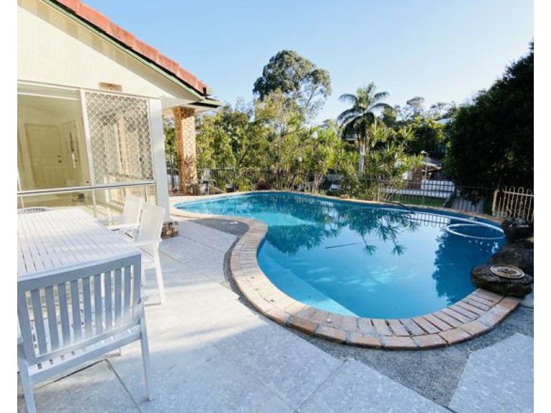 71 Todman St, Carina QLD 4152