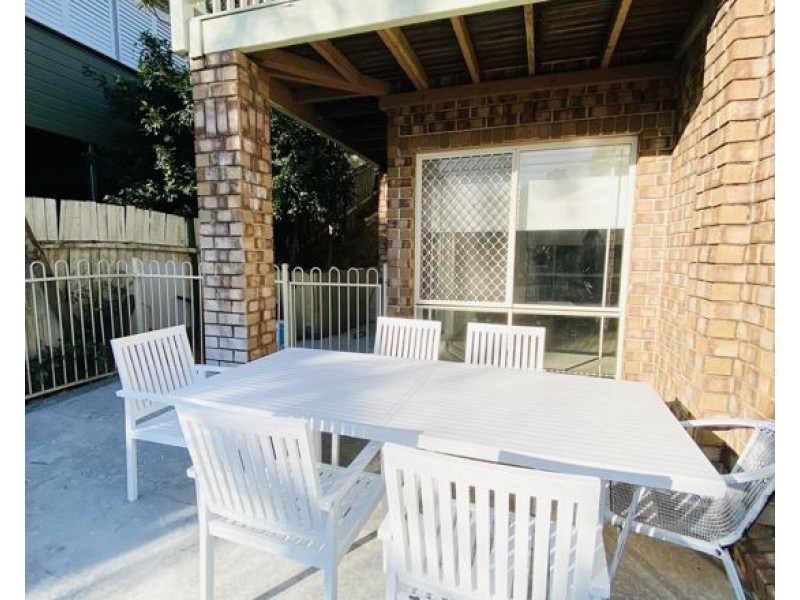 71 Todman St, Carina QLD 4152