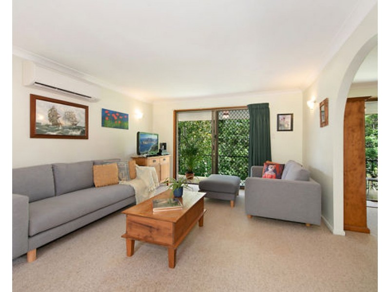 5 Mondra Street, Kenmore Hills QLD 4069