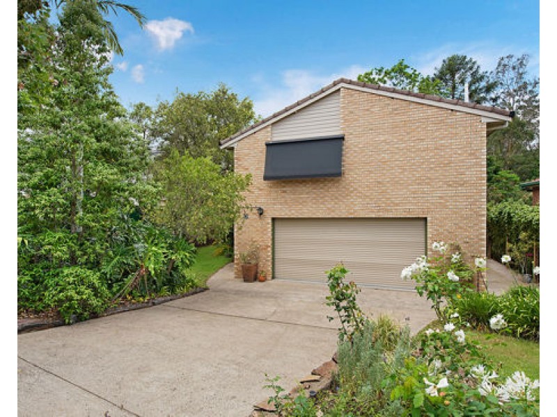 5 Mondra Street, Kenmore Hills QLD 4069