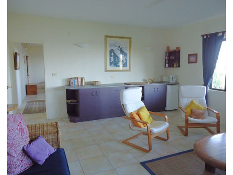 7 Tari Place, Trinity Beach QLD 4879