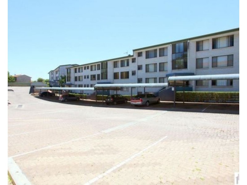 1/40 Murev Way, Carrara QLD 4211