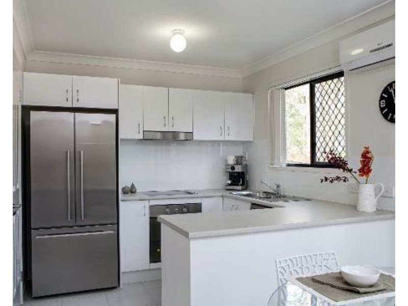 4/19 Flower Place, Richlands QLD 4077