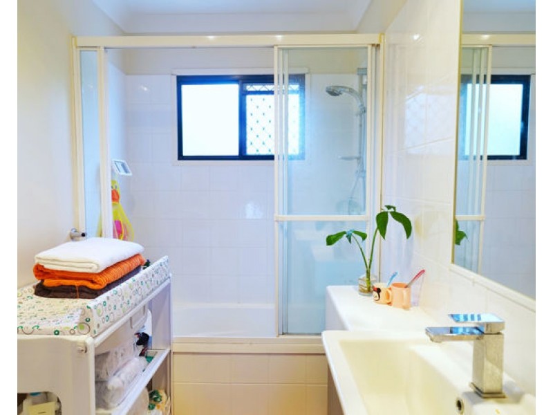 21 / 23a Ronmack St, Chermside QLD 4032