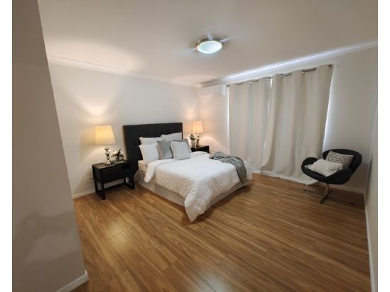 15 Liverpool St, Eight Mile Plains QLD 4113