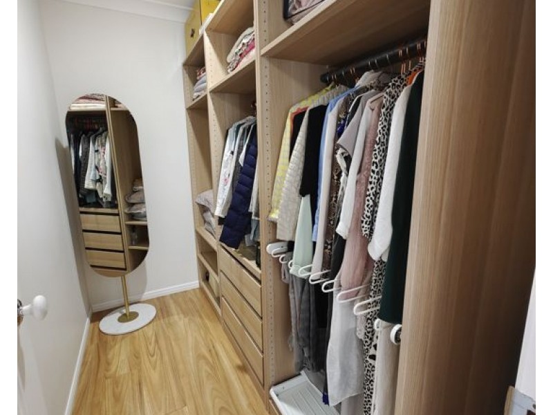 15 Liverpool St, Eight Mile Plains QLD 4113