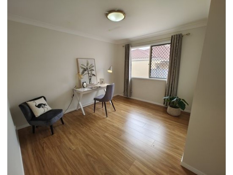 15 Liverpool St, Eight Mile Plains QLD 4113