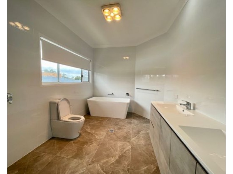 42 Blair Athol Crescent, Bundall QLD 4217