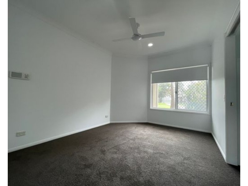 42 Blair Athol Crescent, Bundall QLD 4217