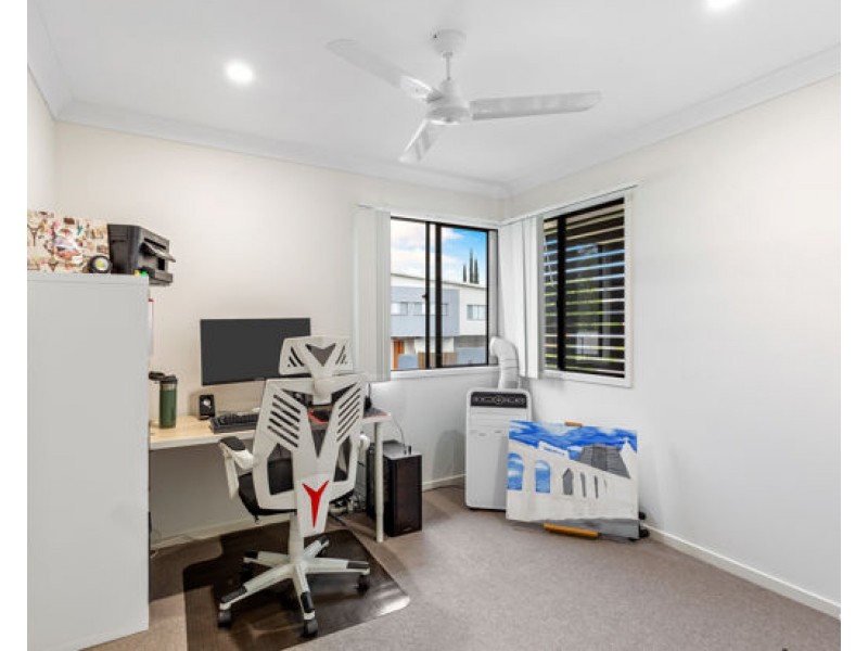 28/7 Franco Place, Bridgeman Downs QLD 4035