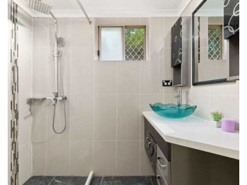 1/16 Suez Street, Gordon Park QLD 4031