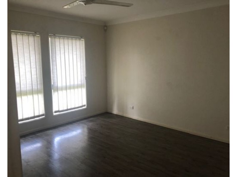 9 24 Jessica Drive Upper Coomera, Upper Coomera QLD 4209