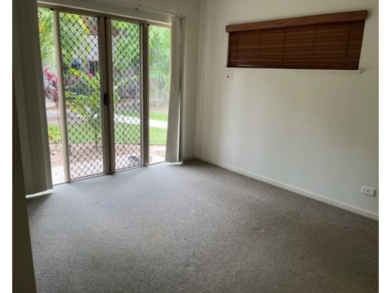5 22-26 Clifton Road, Clifton Beach QLD 4879