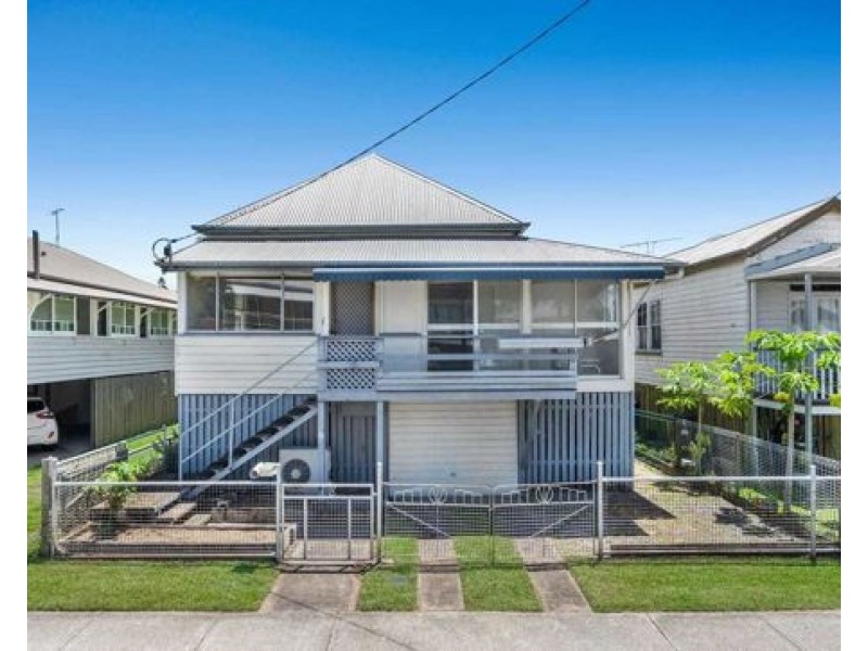 13 Chestnut St,, Wynnum QLD 4178