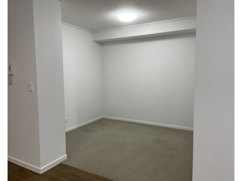 T1/42 Laver Drive, Robina QLD 4226