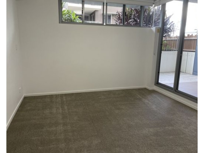 T1/42 Laver Drive, Robina QLD 4226