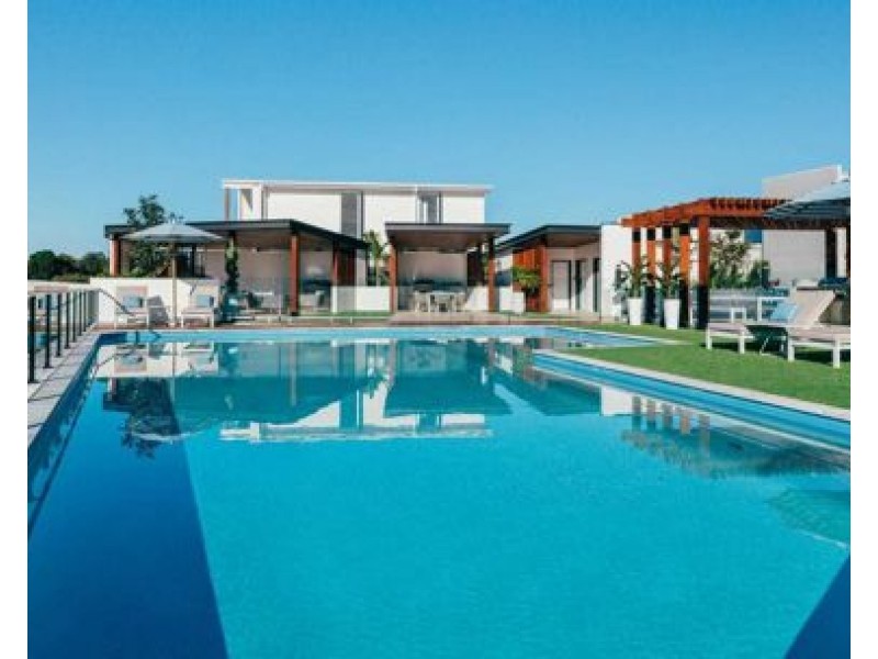 2 Bella Ave, Robina QLD 4226