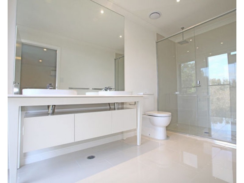 151 North Hill Drive Robina, Robina QLD 4226