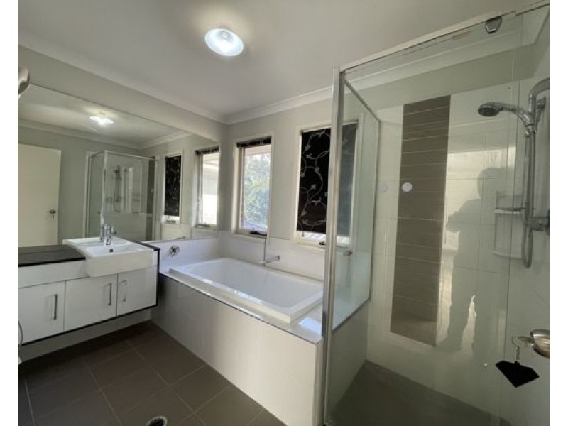 114 Cloverdale Road, Doolandella QLD 4077
