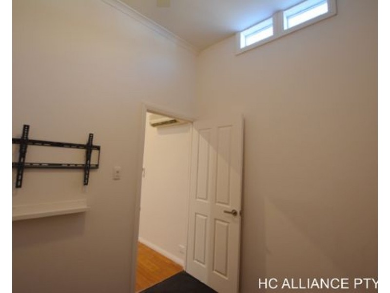 UNIT 8 67 Heussler Tce, Milton QLD 4064
