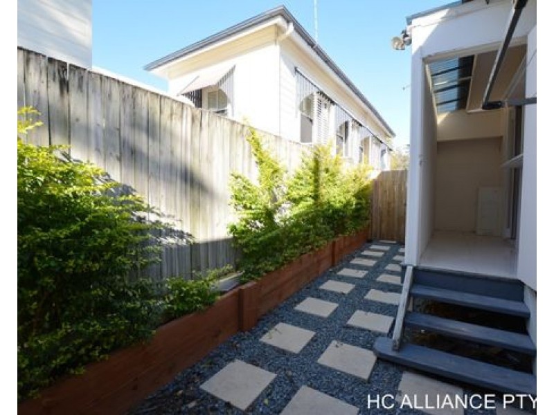 UNIT 8 67 Heussler Tce, Milton QLD 4064