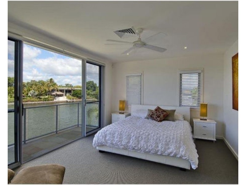 17 La Spezia Court, Surfers Paradise QLD 4217