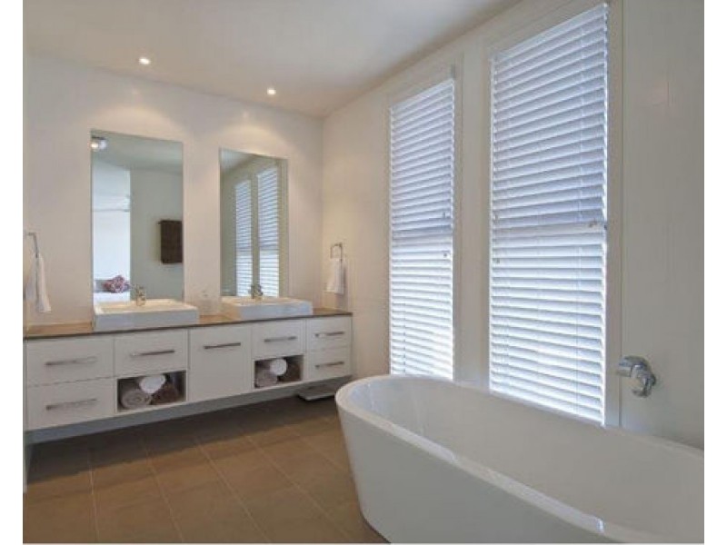 17 La Spezia Court, Surfers Paradise QLD 4217