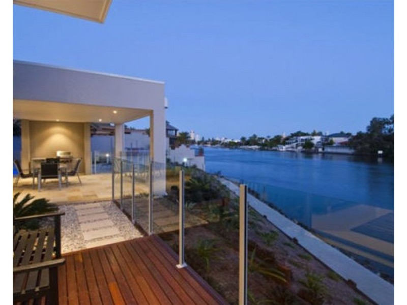 17 La Spezia Court, Surfers Paradise QLD 4217