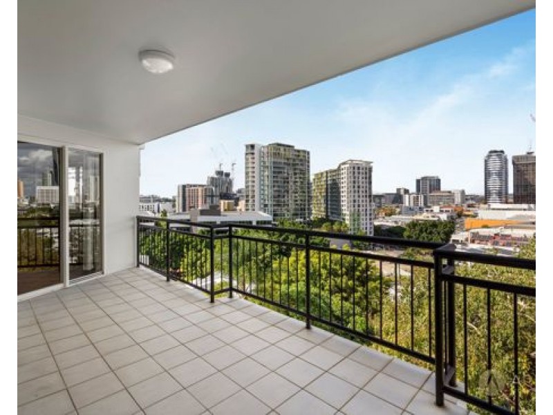 27/451 Gregory Terrace, Spring Hill QLD 4000
