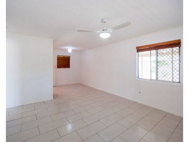 31 Benaud Street, Macgregor QLD 4109