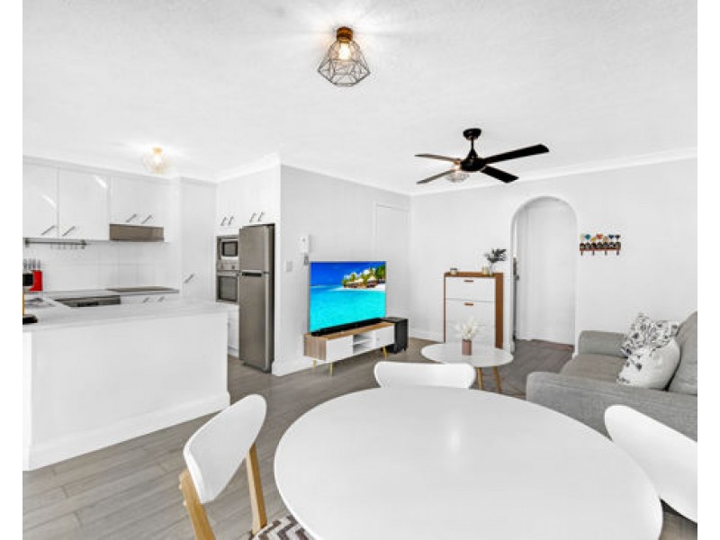 39/30-32 Monaco Street, Surfers Paradise QLD 4217