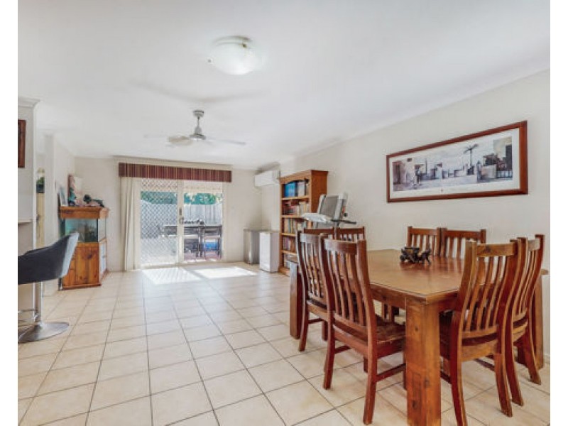 5 Innes Close, Parkinson QLD 4115