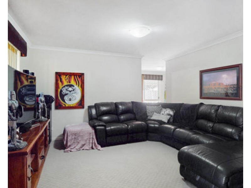 5 Innes Close, Parkinson QLD 4115