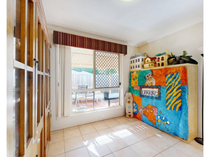 5 Innes Close, Parkinson QLD 4115