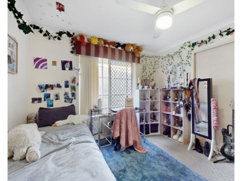 5 Innes Close, Parkinson QLD 4115