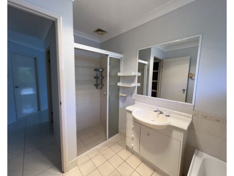 25 Moneghetti Pl, Calamvale QLD 4116