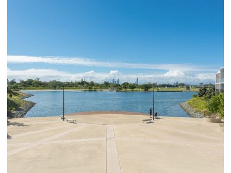 5/3028 The Boulevarde,, Carrara QLD 4211
