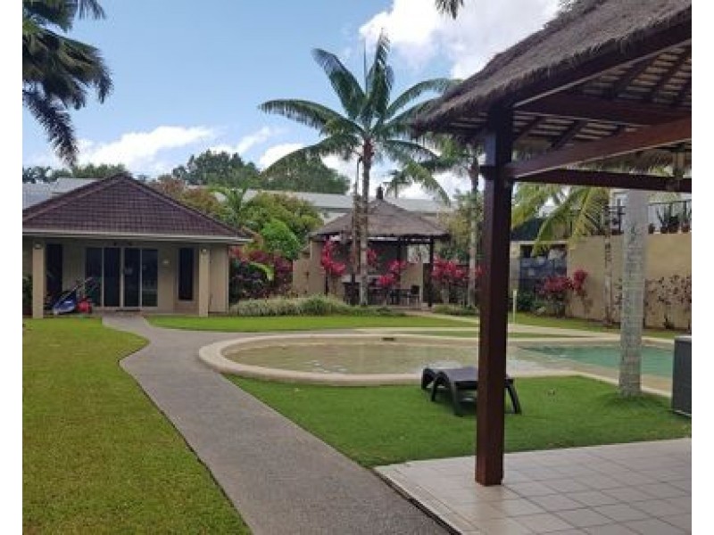 104 22 Ward Street, Mooroobool QLD 4870