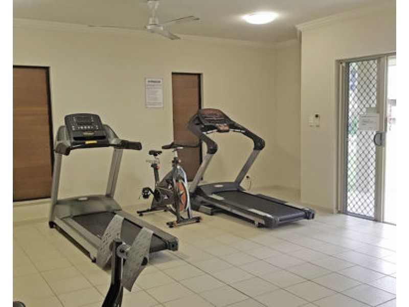 104 22 Ward Street, Mooroobool QLD 4870