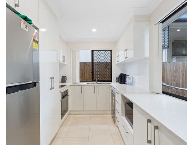 18/7 Franco Place, Bridgeman Downs QLD 4035