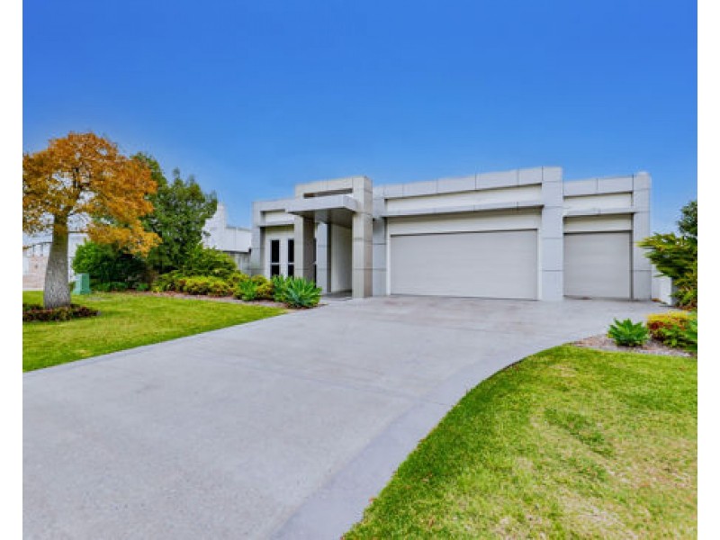 2008 THE BOULEVARDE, Benowa QLD 4217