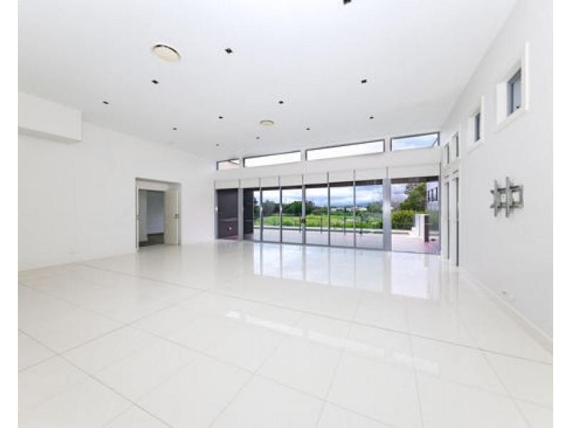 2008 THE BOULEVARDE, Benowa QLD 4217
