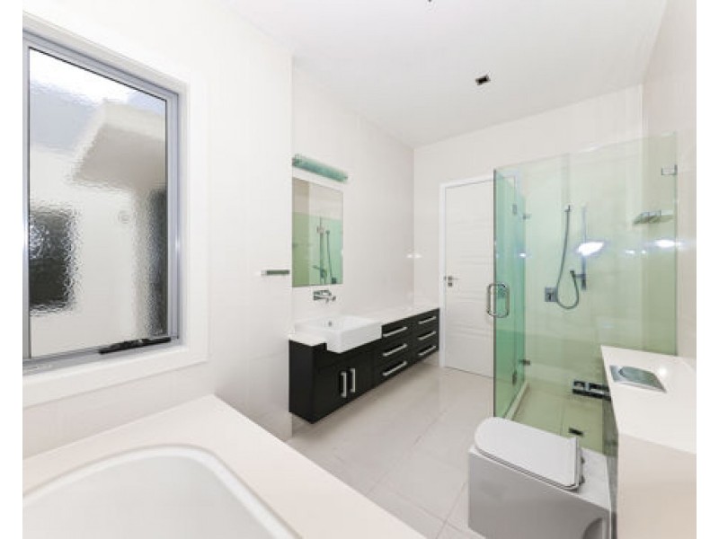 2008 THE BOULEVARDE, Benowa QLD 4217